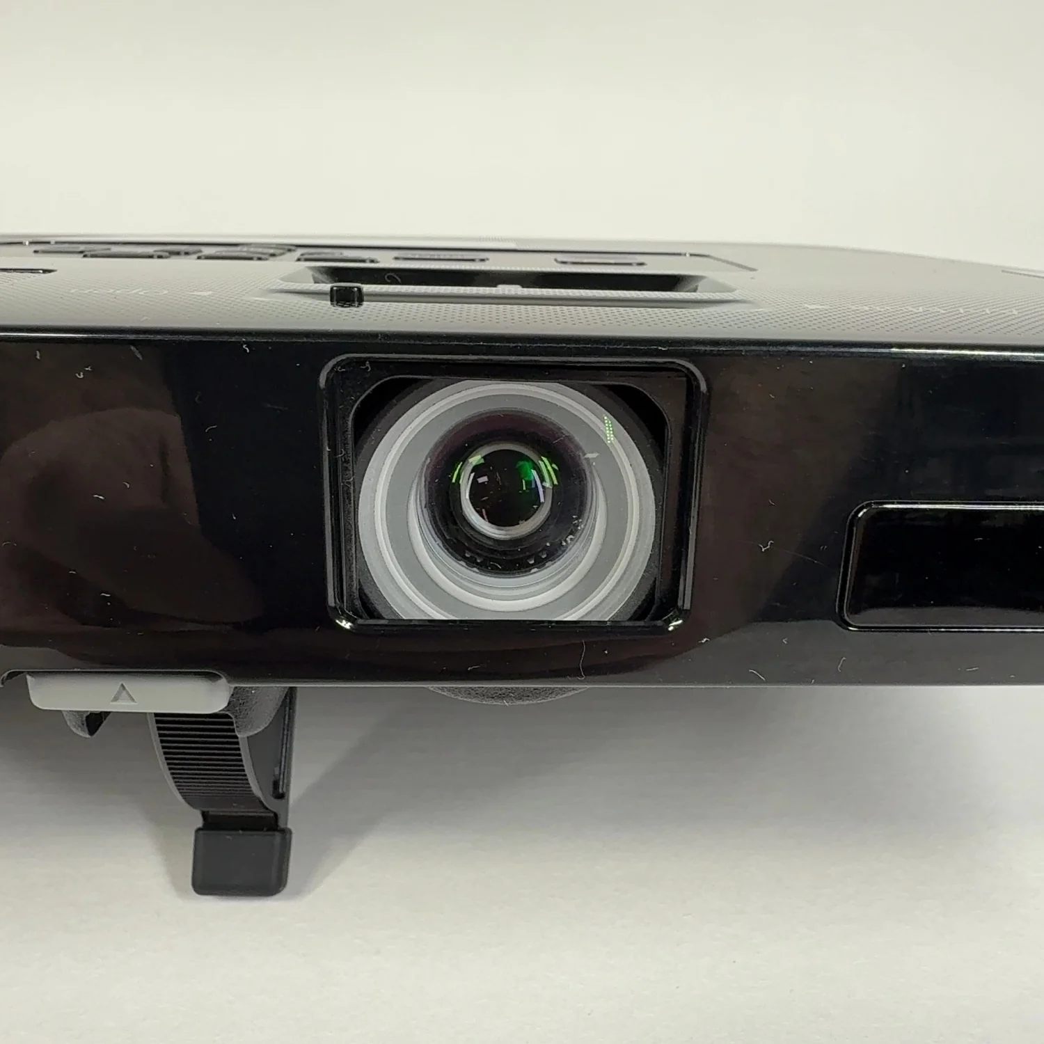 Epson PowerLite 1761W 1280 x 800 WXGA 2,600 Lumens 3LCD Projector H478A - Image 5