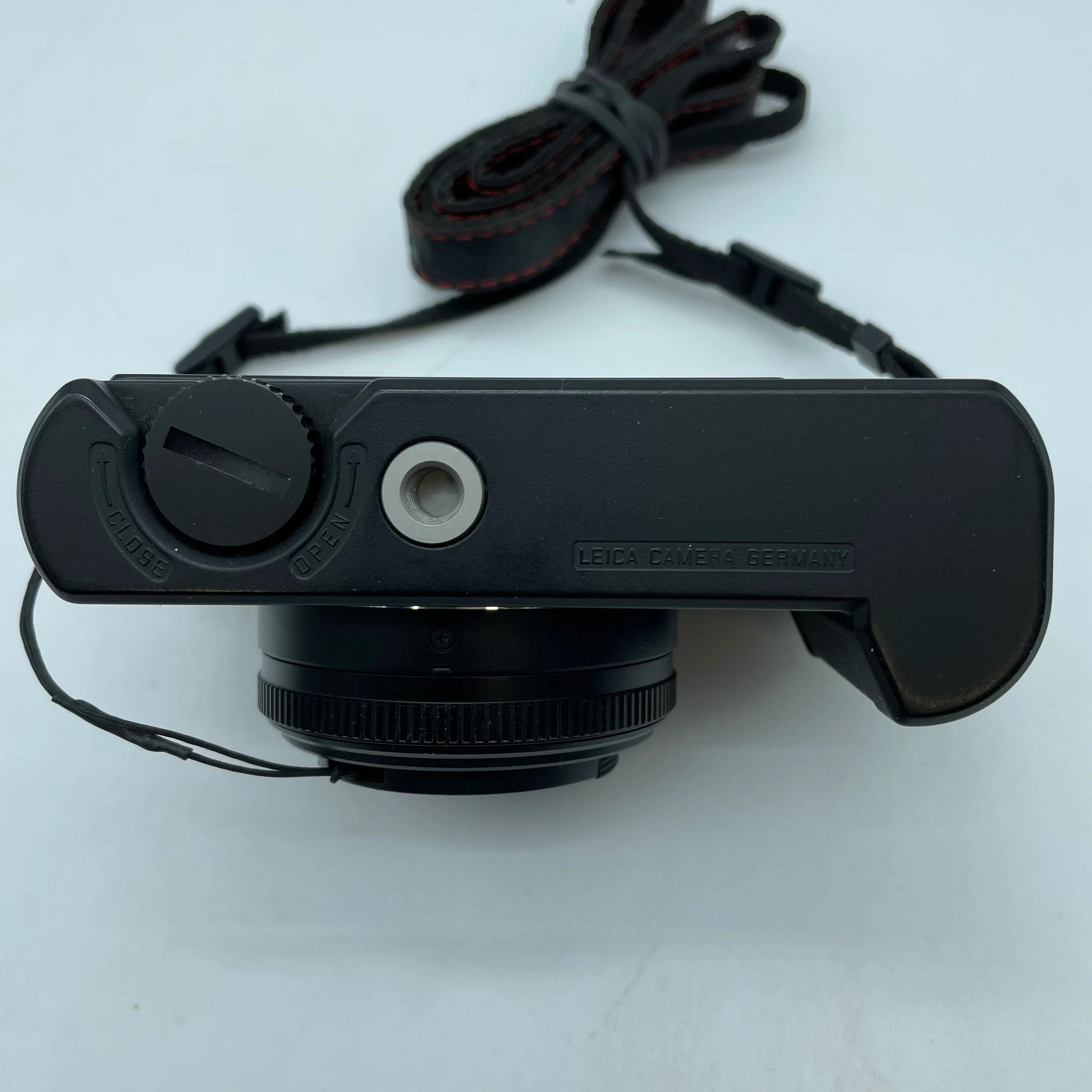 Leica D-Lux 6 18461 10.1MP Digital Camera - Image 4