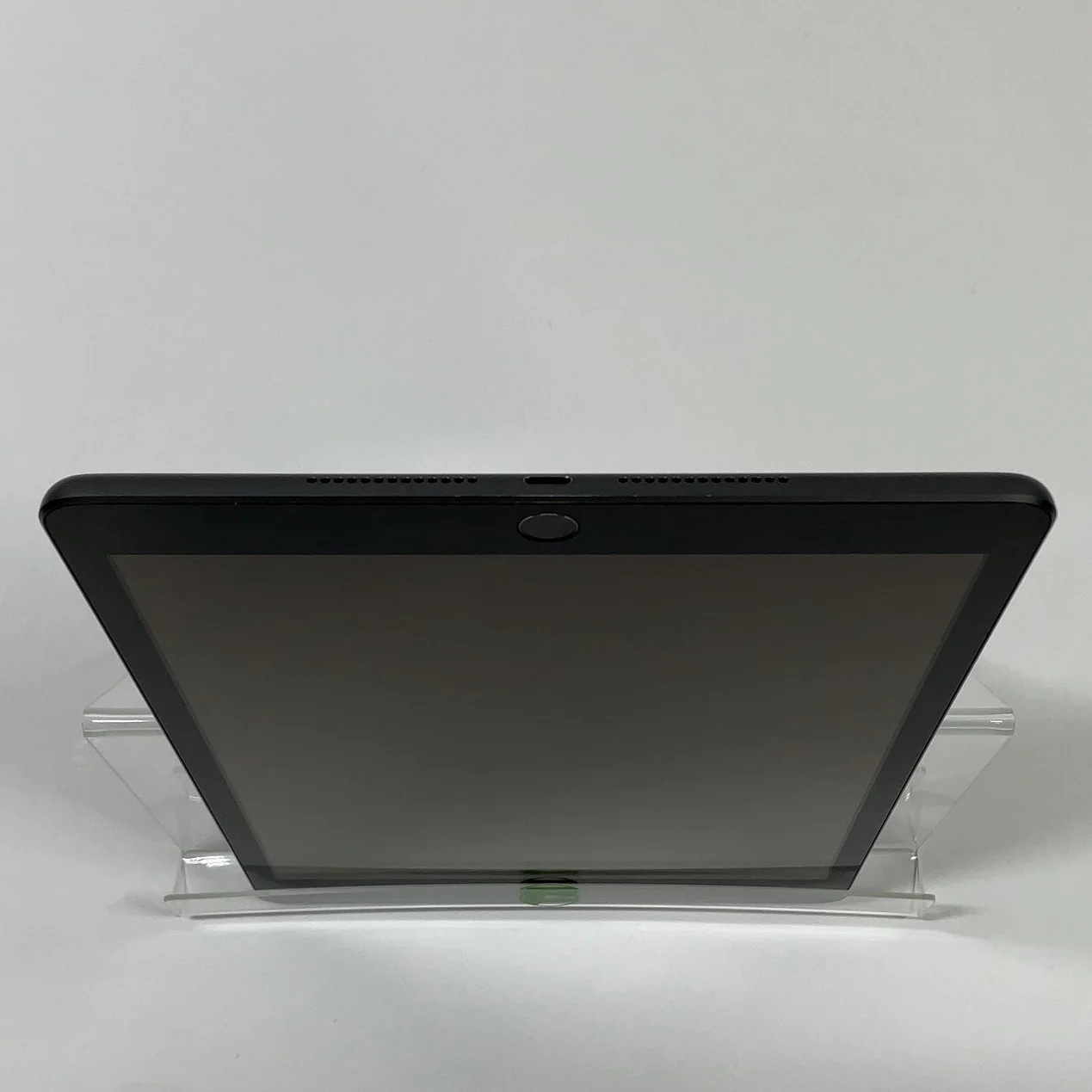 WiFi Only Apple iPad 8th Gen 32GB Space Gray MYL92LL/A - Image 5