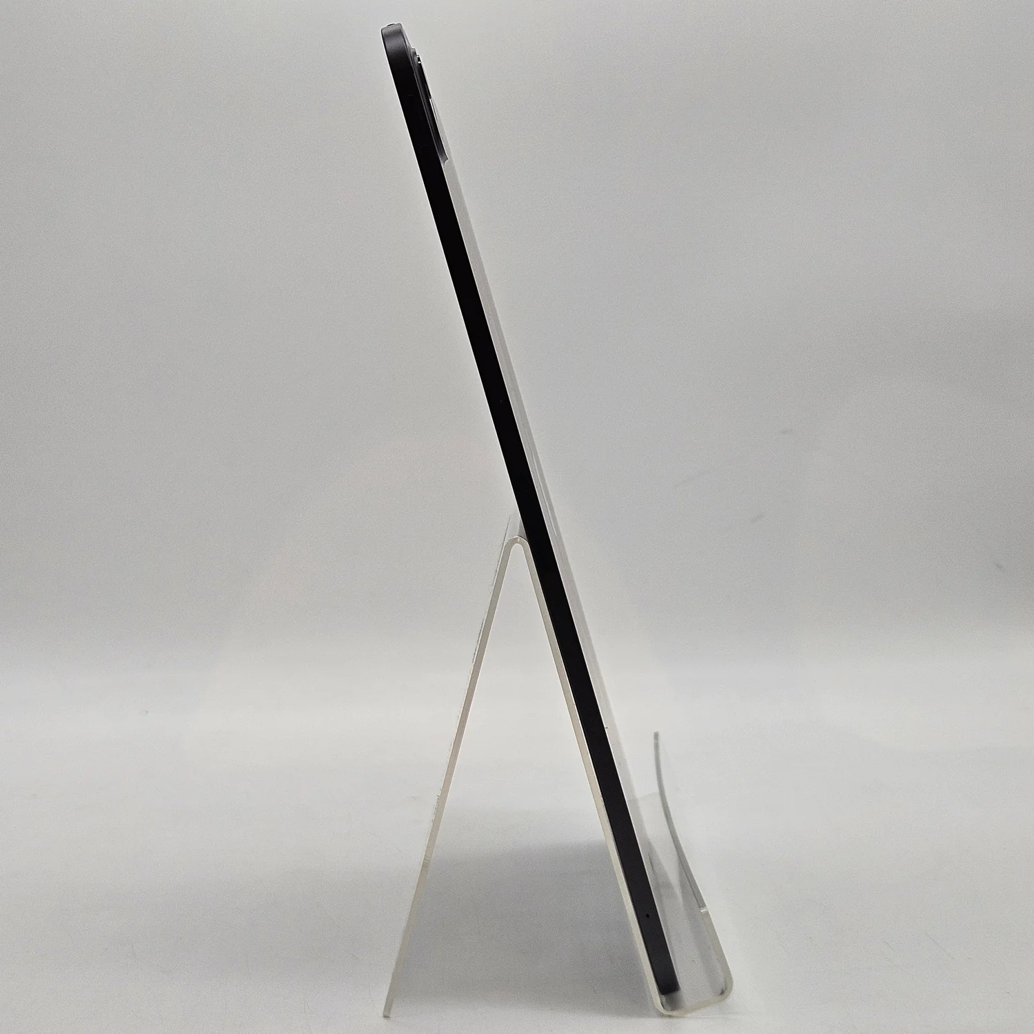 WiFi Only Apple iPad Pro 11" M4 1TB 17.5.1 Space Black MWRP3LL/A - Image 5